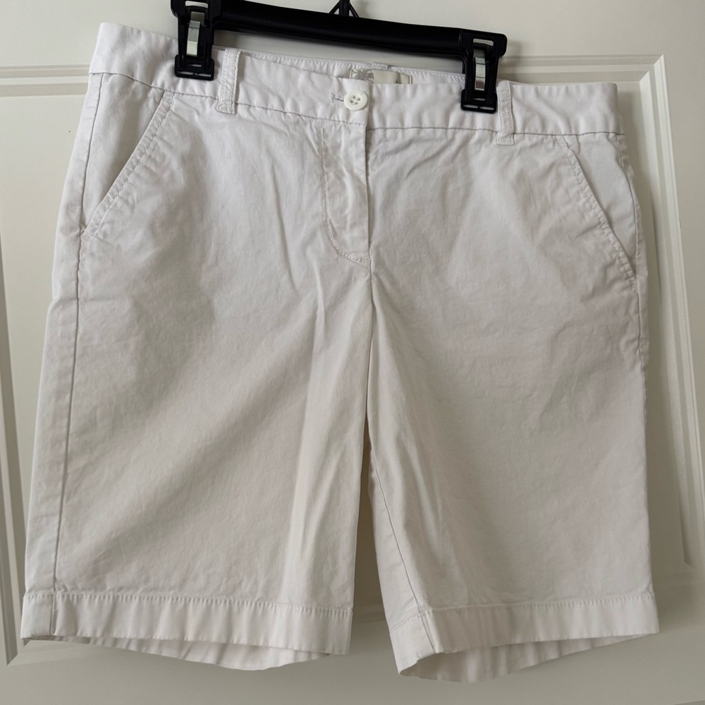 J. Crew Women's Bermuda Shorts white size 6 Chinos